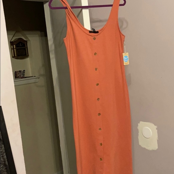 Dress - Picture 1 of 3